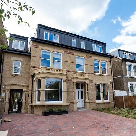 Queen'S Drive Aparthotel Лондон Экстерьер фото